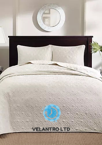 Quebec Reversible Bedspread Set